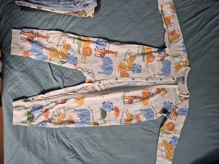 Lot H&M pentru copii mărimea 98
