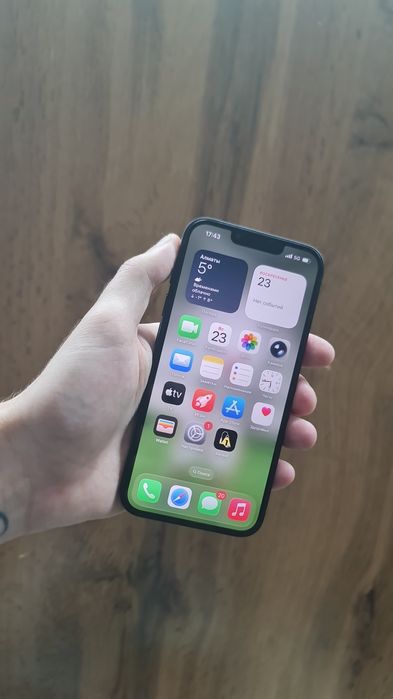 Продам айфон 14 почти новый