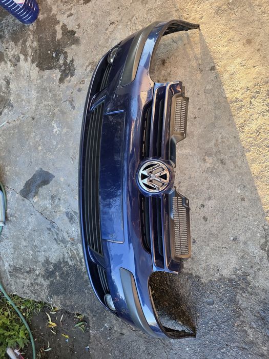 Предна броня Vw Golf 5 2004 - 2008g.