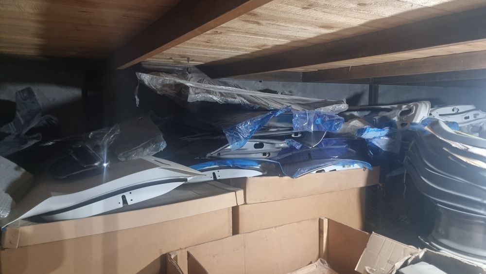 Tesla model 3 , Y kuzavnoy hadavoy zapchast