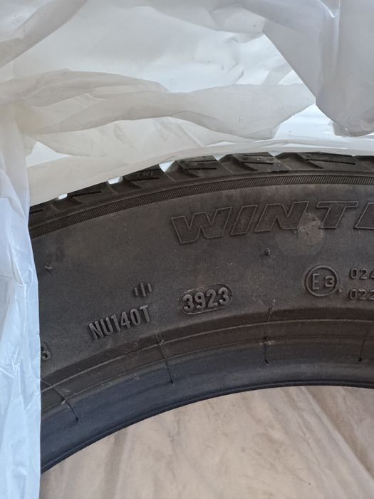 225/50/17 pirelli sottozero 4 bucati!!