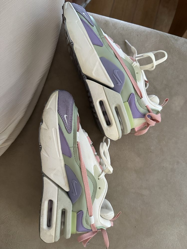 Маратонки Nike Air Max Furyosa
