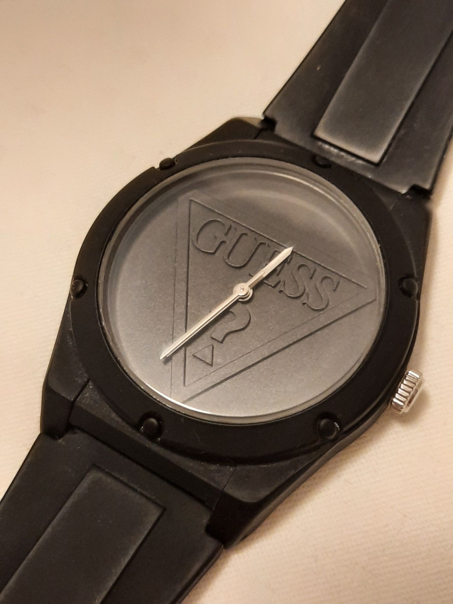 Ceas guess negru