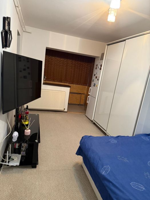 Garsoniera de inchiriat