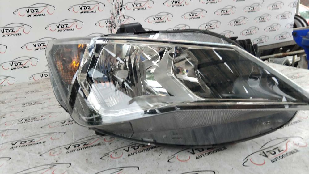 Far dreapta Seat Ibiza 5 Facelift an 2015  cod 6J1941005N