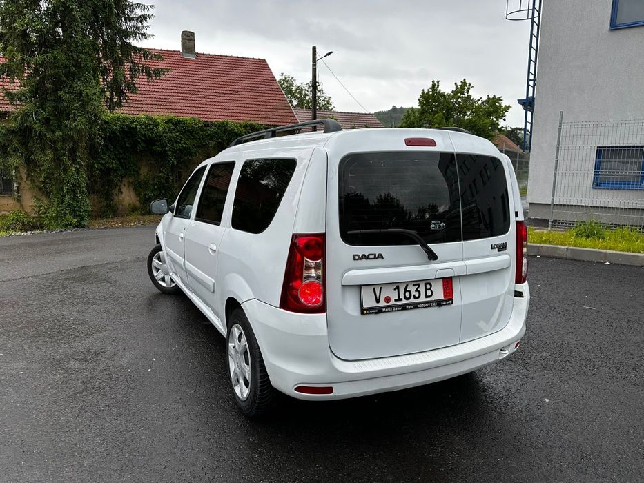 2011 Dacia Logan MCV 7 Locuri - BlackLine - 1.6 8v 87cp E5 - Clima!