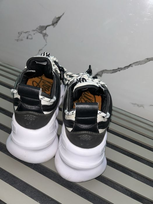 Vand Versace Chain Reaction!