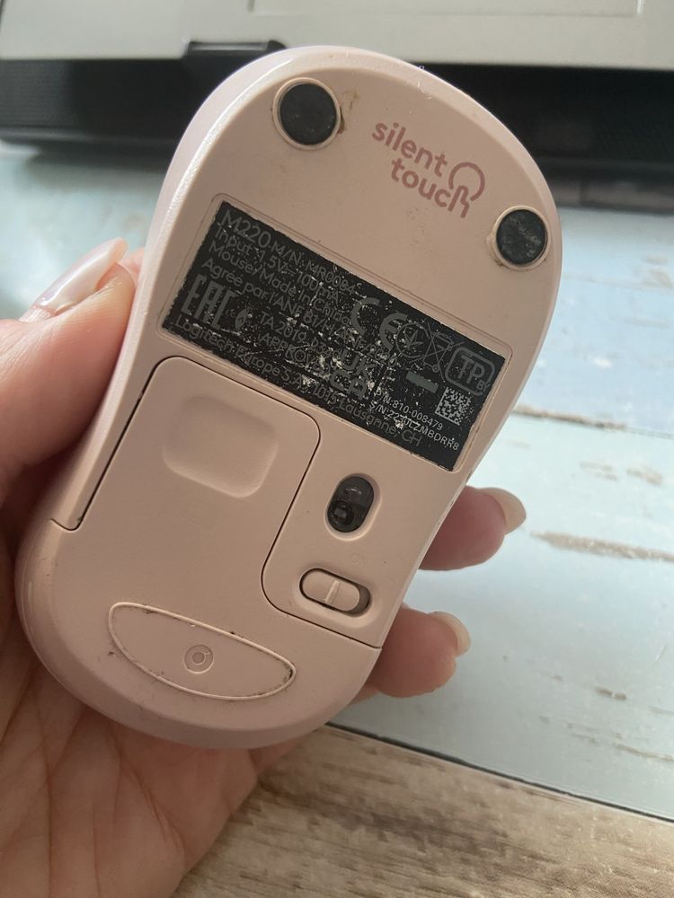 Безшумна мишка Logitech / silent mouse