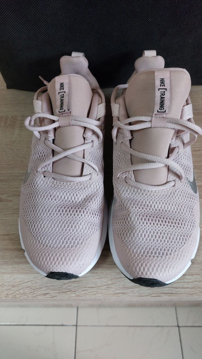 Дамски обувки Nike 41 размер