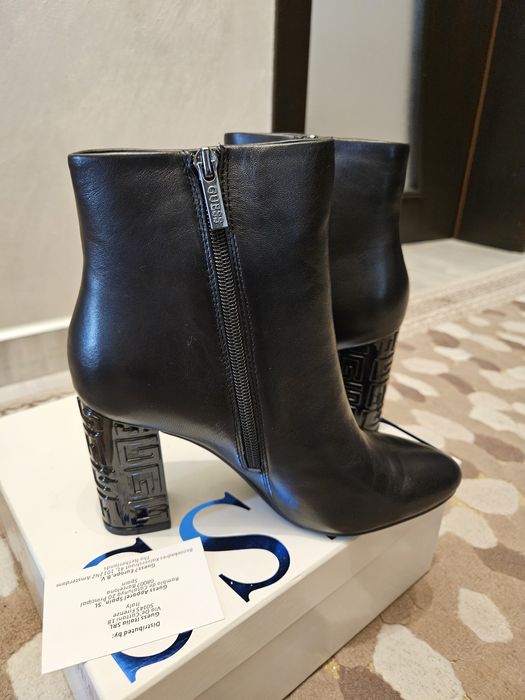 GUESS боти естествена кожа 37р черни