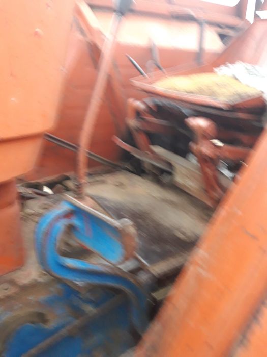 Vând tractor 650 tip export