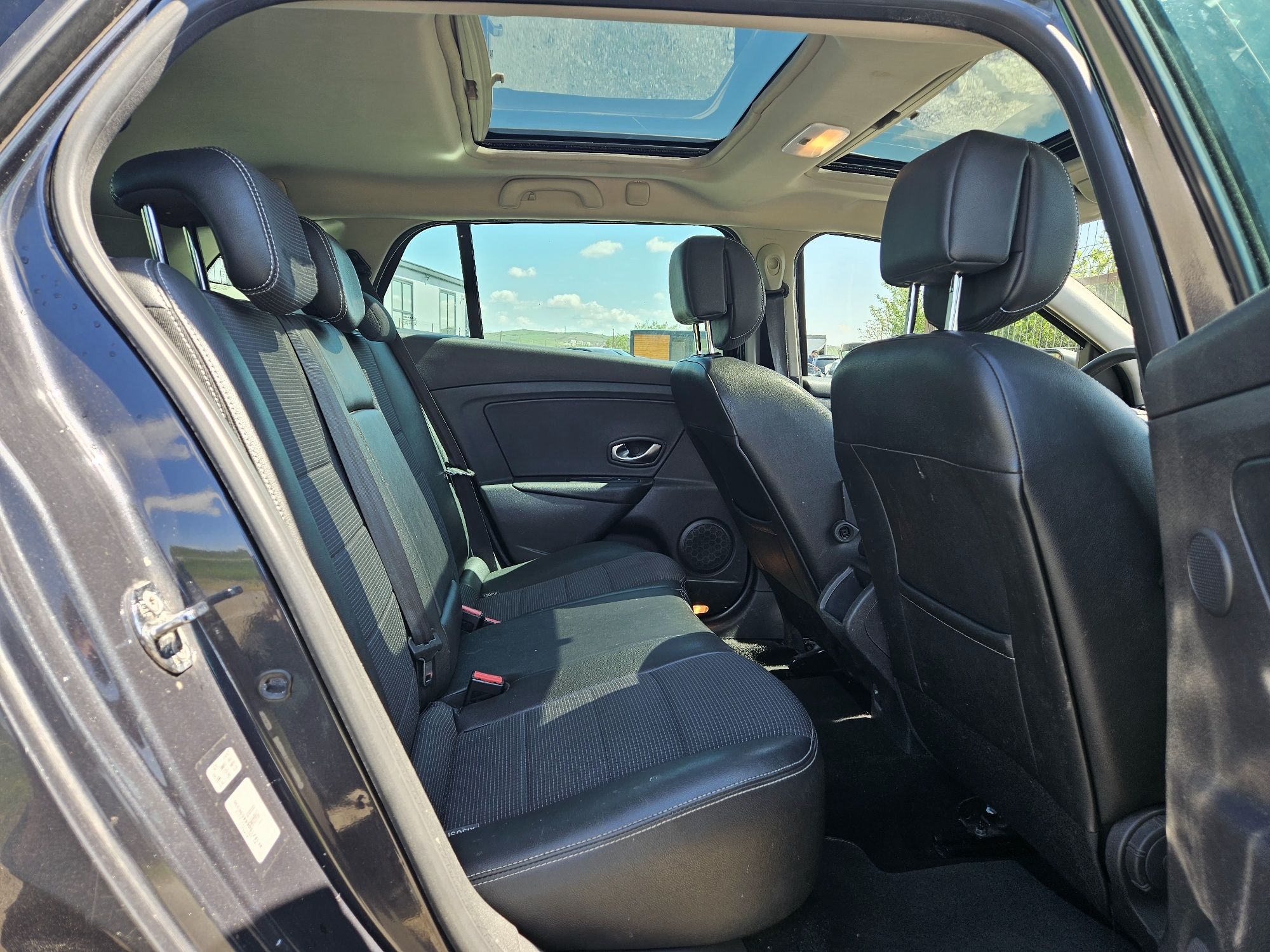 Renault Megane III 1.9 dci GT Line/panoramic/Keyless/Incalzire auxilia