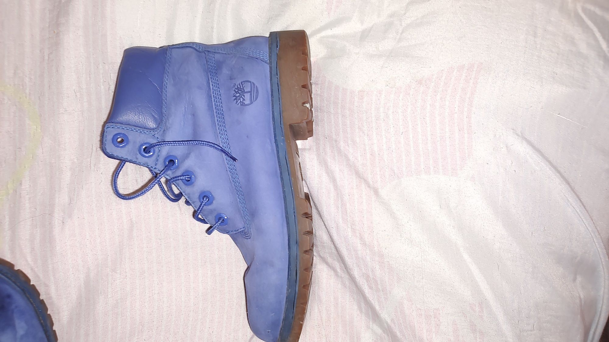 Timberland 6" bocanci, vând urgent