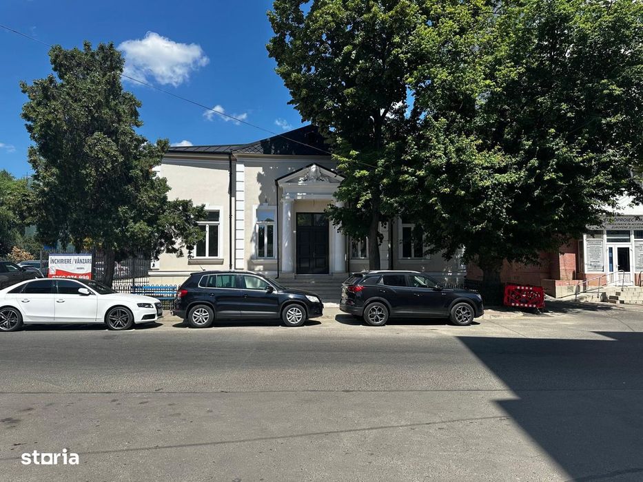 De vanzare/inchiriat cladire de 206m2 in centrul orasului Barlad
