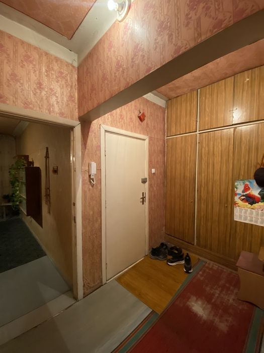 Продаётся срочно Квартира на Боз базаре!