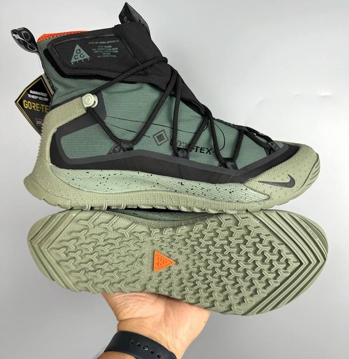 Распродажа крассовки Nike ACG на осень