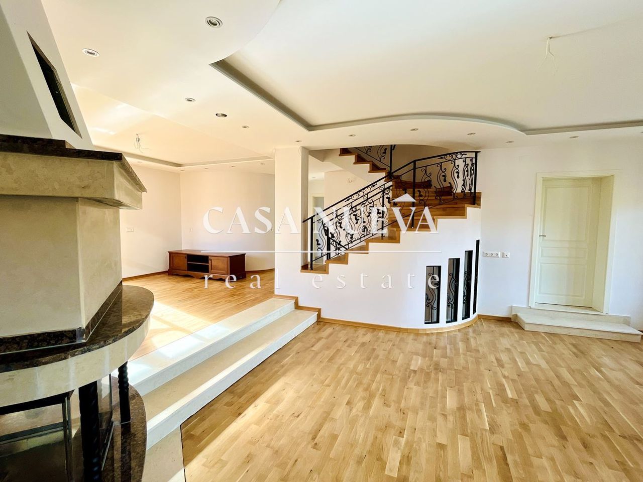 Продава се Къща в с. Кътина, Област София-град - 490 кв.м за 1625 €/кв.м - Снимка #3