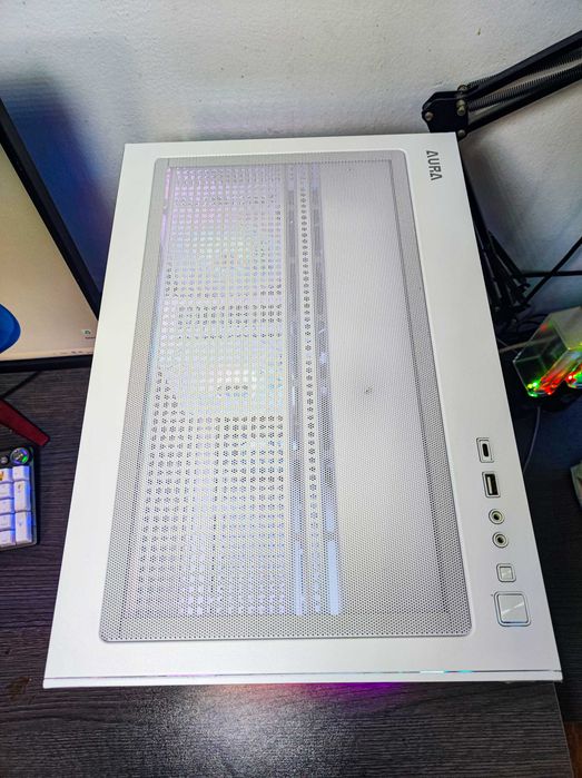 Нов! Ryzen 7 5700X, RTX 5060, 32GB RAM, 1TB SSD Nvme