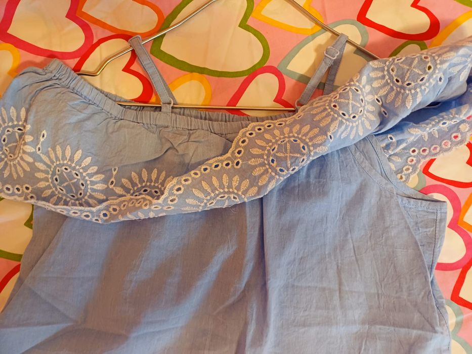 Bluza C&A fata 11-12 ani cu volane pe umeri
