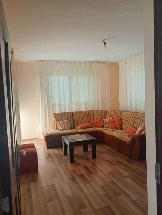 Casa de vanzare pe strada Henci oras Podul iloaiei