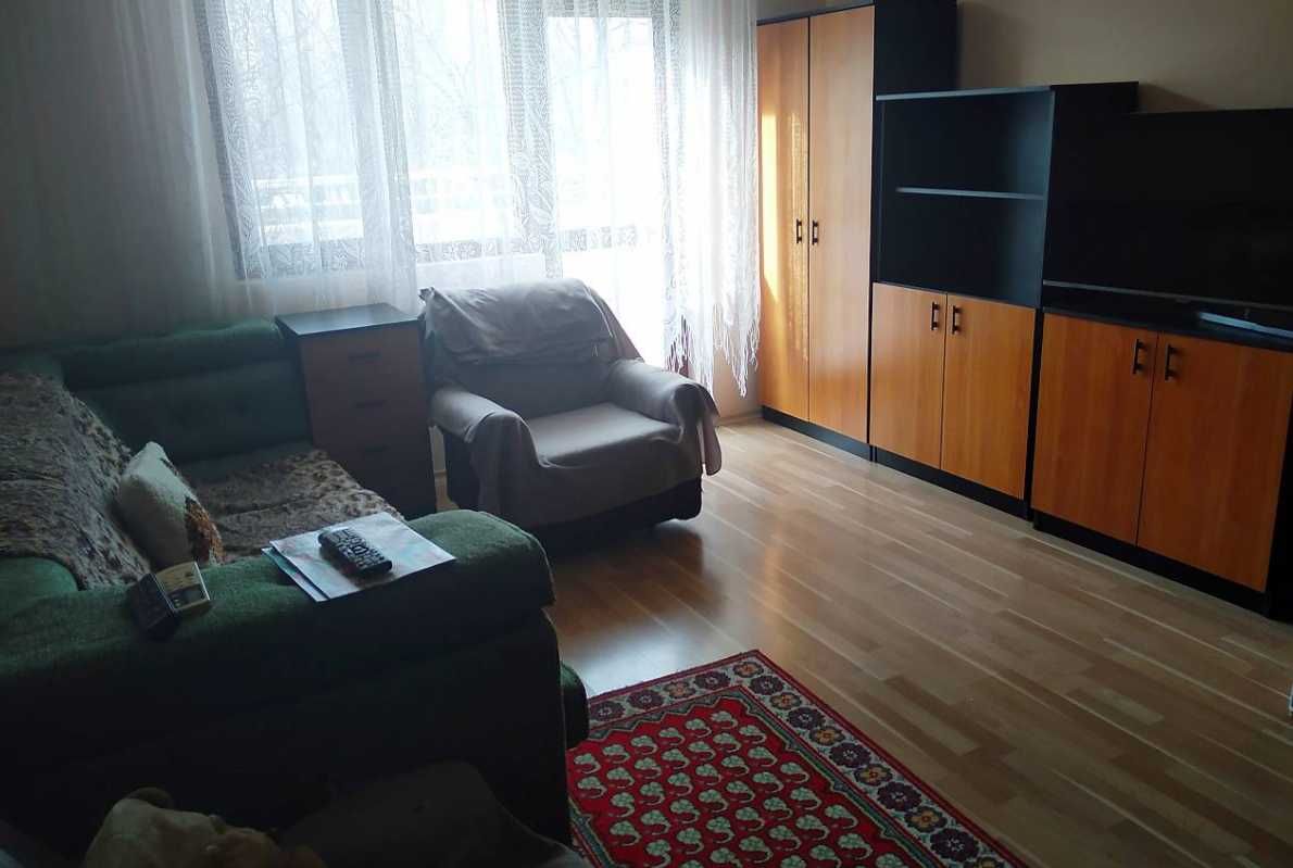 Дава се под наем Двустаен апартамент в Бургас, Изгрев - 95 кв.м за 225 € - Снимка #8