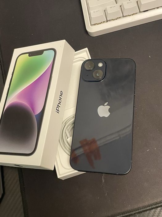 Продам Айфон 14 256гб