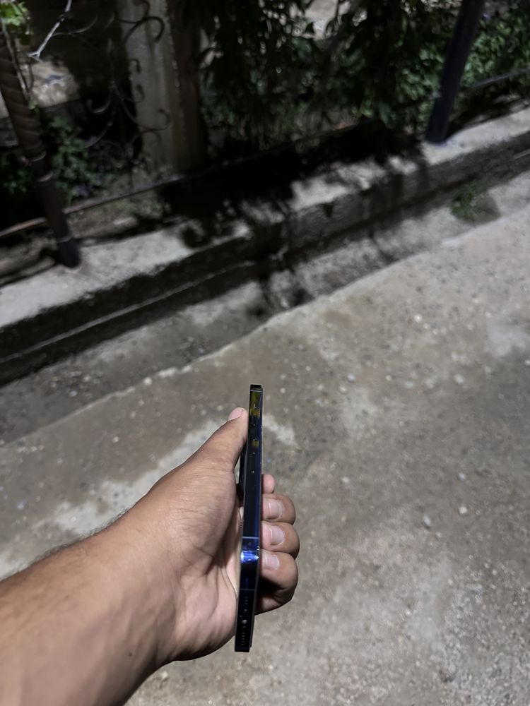 Iphone 13 pro sierra blue