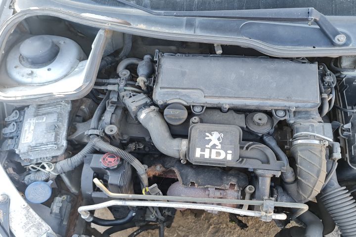 Piese Peugeot 206 prima generatie