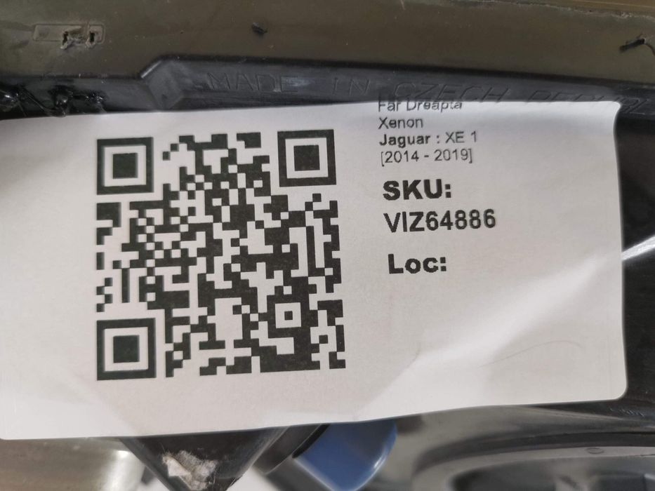 Фар Дясно Ксенон Ягуар ХЕ / Jaguar XE 1 Оригинален В Добро Състояние
