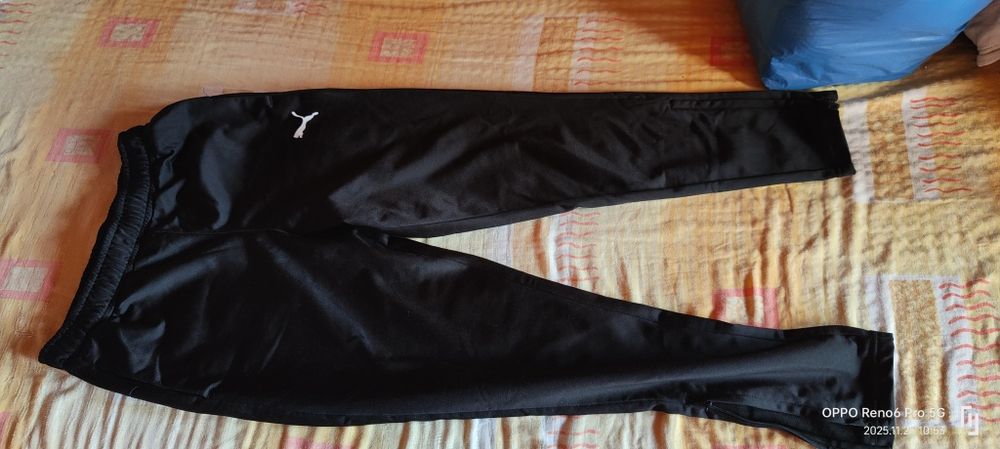 Pantaloni de trening