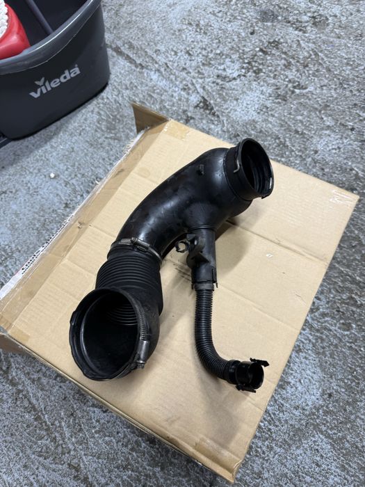 Furtun turbina bmw e60 e61 tubulatura turbina bmw e60 e61 n47 177cp