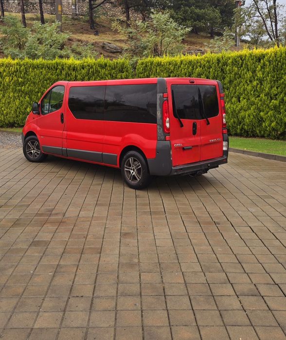Opel Vivaro/ Renault Trafic 2014 8+1 Locuri 2.0 Diesel E5 extralung