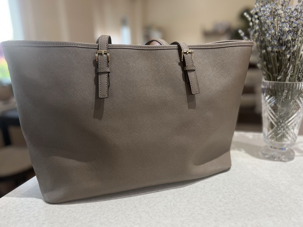 Дамска чанта Michael Kors