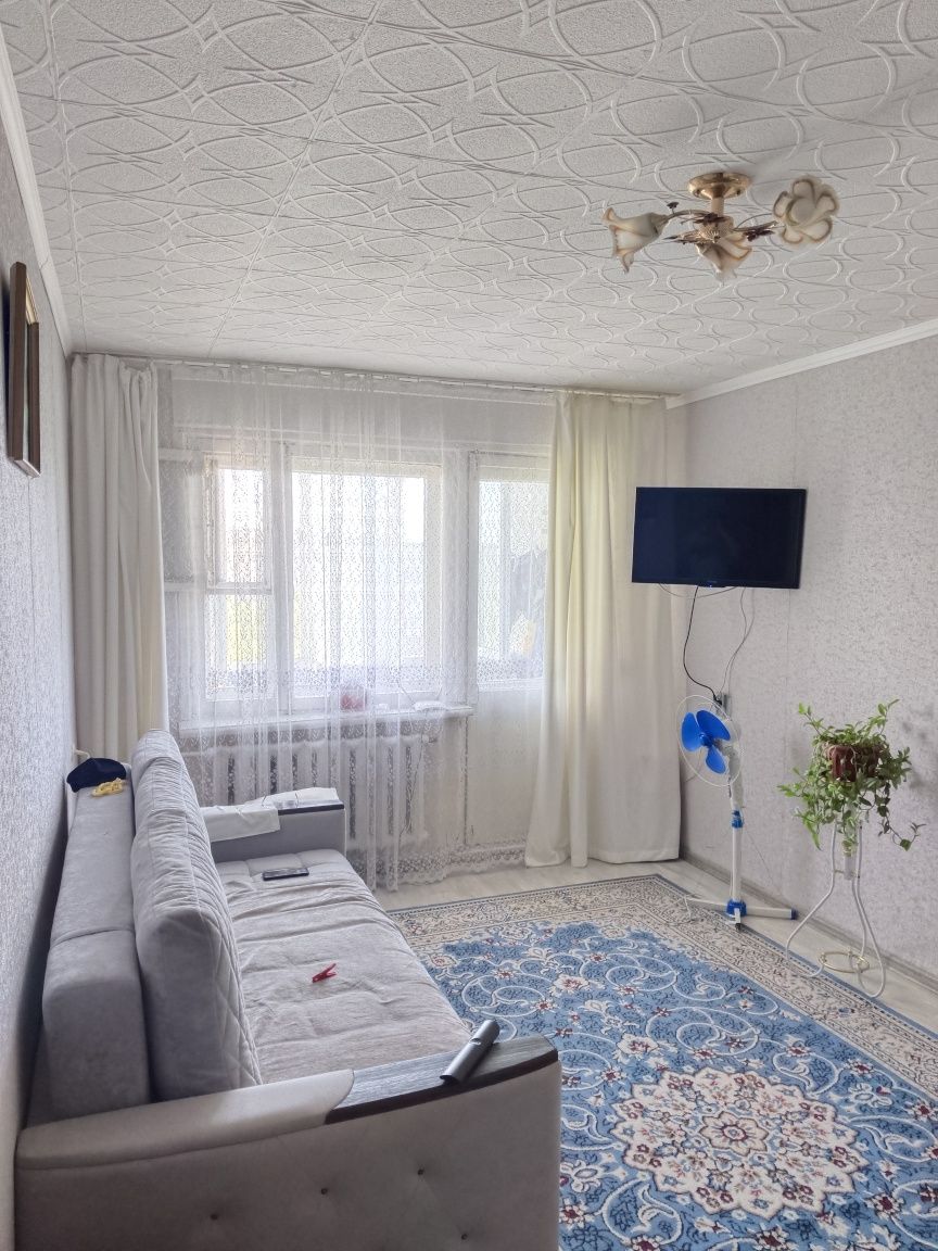 Продам 1 комн., квар. 6-20, 5 этаж.