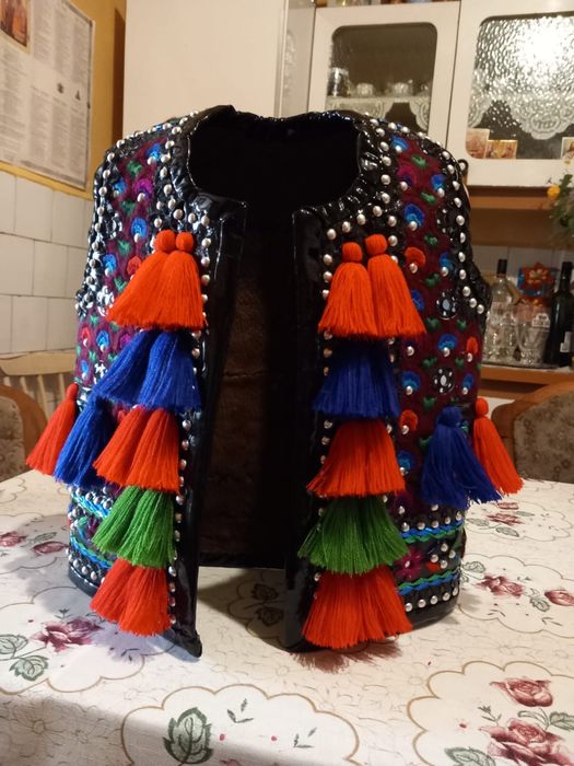 Cojoc popular - lucrat manual