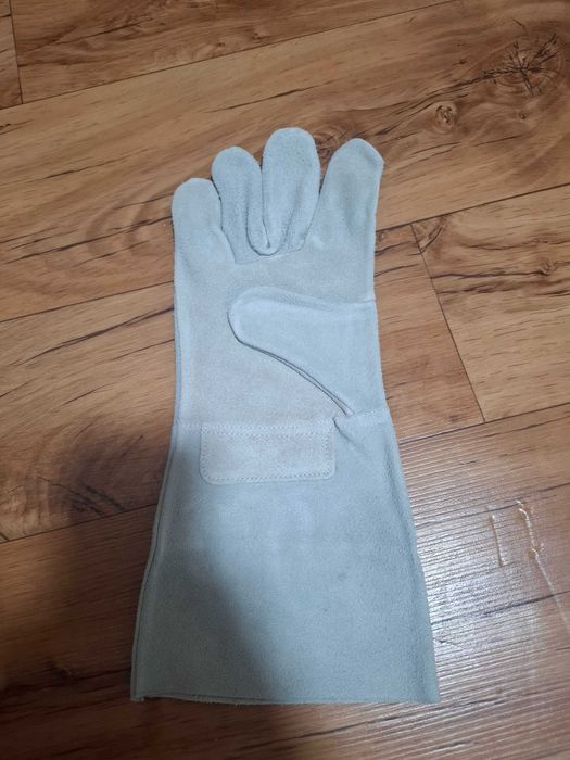 Перчатки сварочные, спилковые, отличного качества
