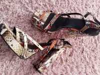 Sandale Zara 36 f frumoase