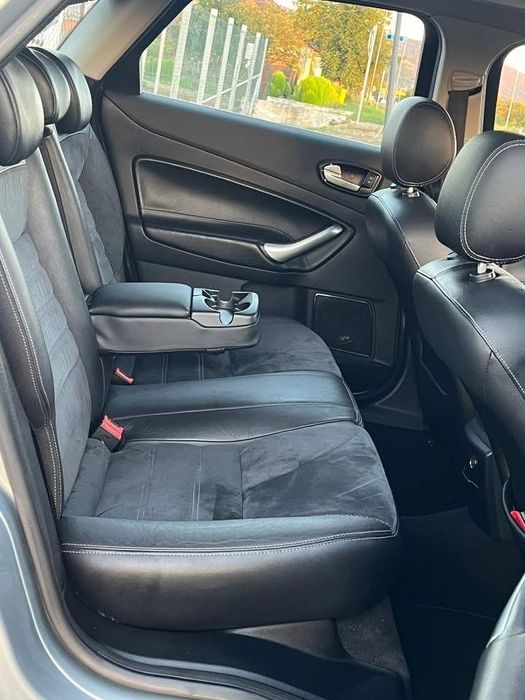 Ford Mondeo 2.0 tdci, stare impecabilă