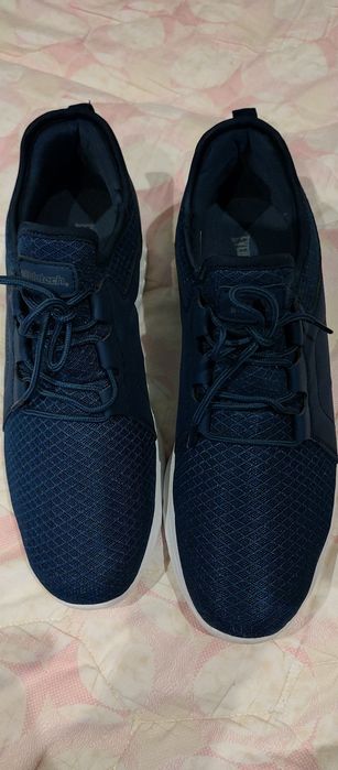 New Balance,Karrimor,Everlast,etc.