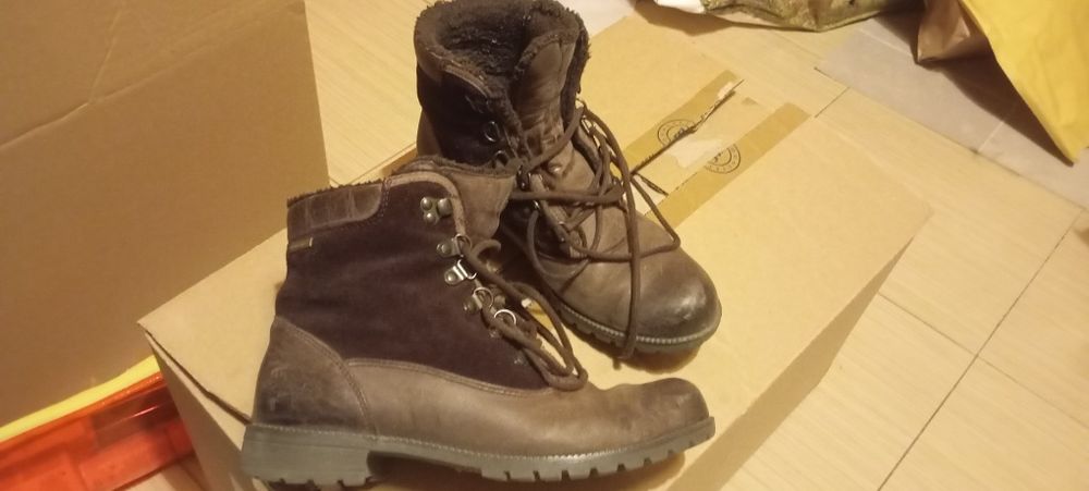 Ghete Clarks piele si goretex 38