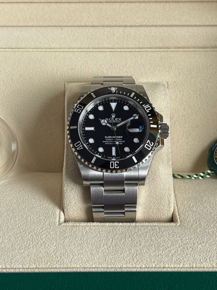 Часовник Rolex Submariner Date Black Dial Ceramic 41 MM