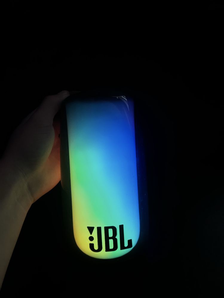 Продавам Jbl Pulse 5 в добро състояние!