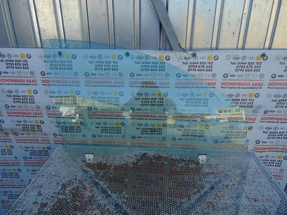 Geam usa fata Mitsubishi L200 model dupa 2015 geamuri usa fata stanga dreapta fiat fullback