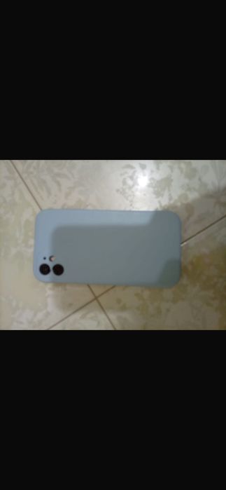 Продам айфон 11 черного цвета