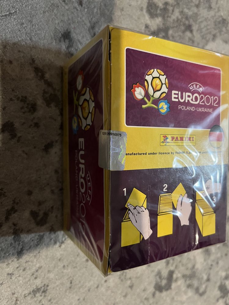 Panini Euro 2012 cutie de 100 plicuri sigilata