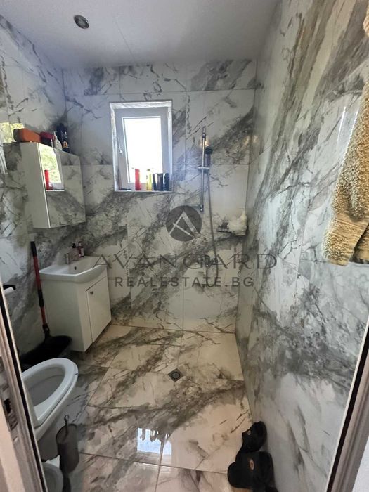 оф.20515 Четиристаен обзаведен с готови наематели/Смирненски