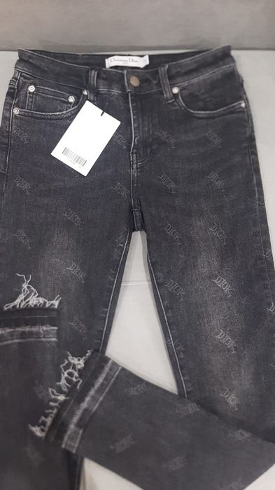 Новые женские джинсы