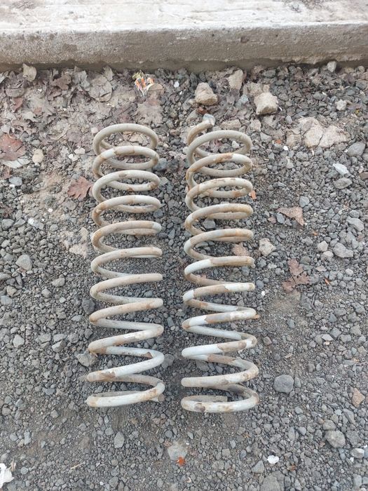 Продажа пружины от задних стоек Лада Калины.