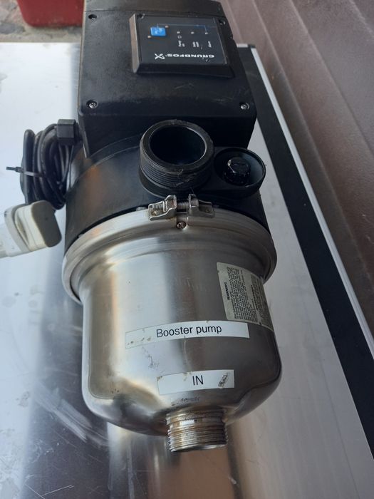Pompa hidrofor Grundfos