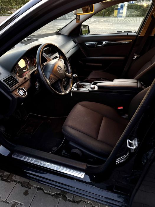 Mercedes C-class 2010 w204 220cdi